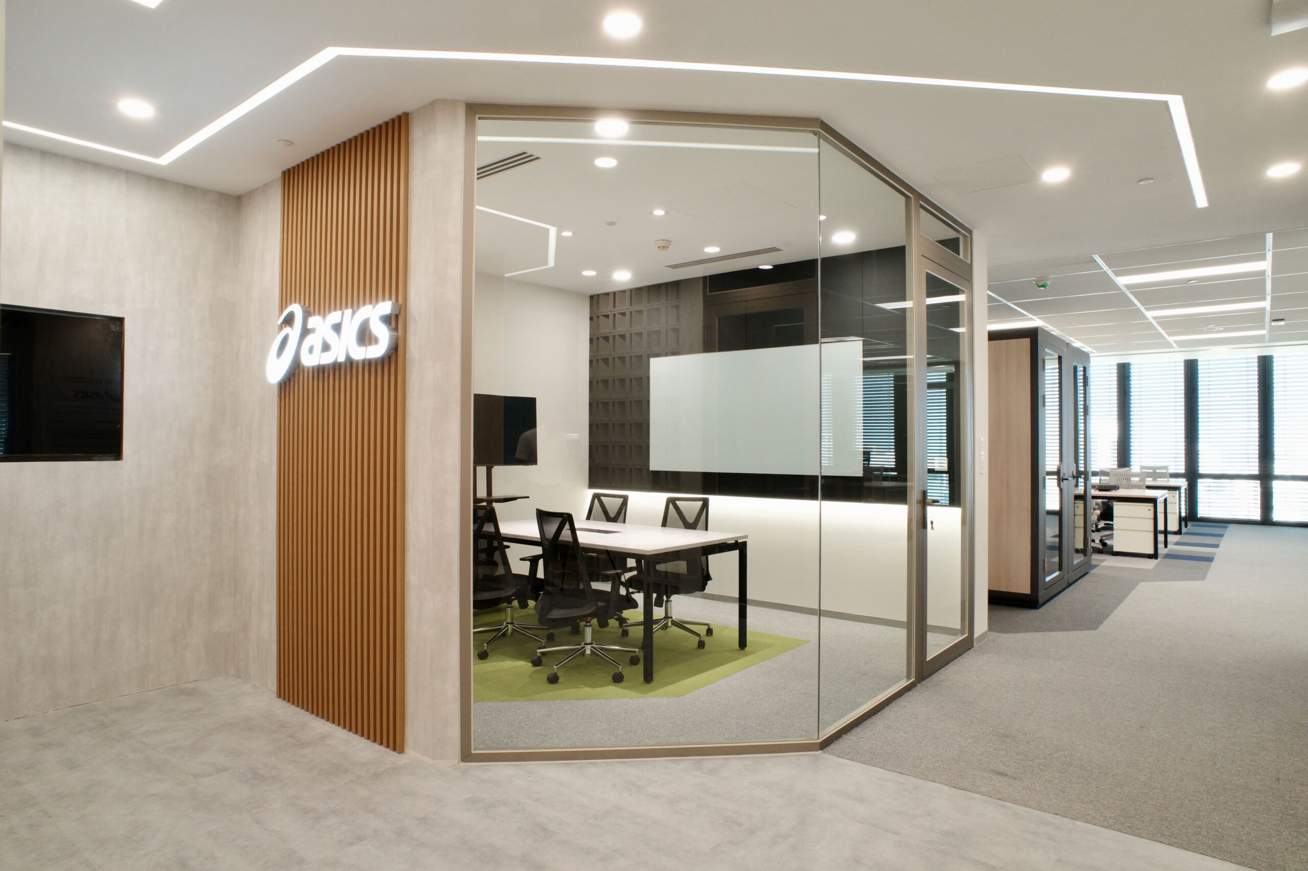 B to Bショールーム併設オフィス ASICS VIETNAM様