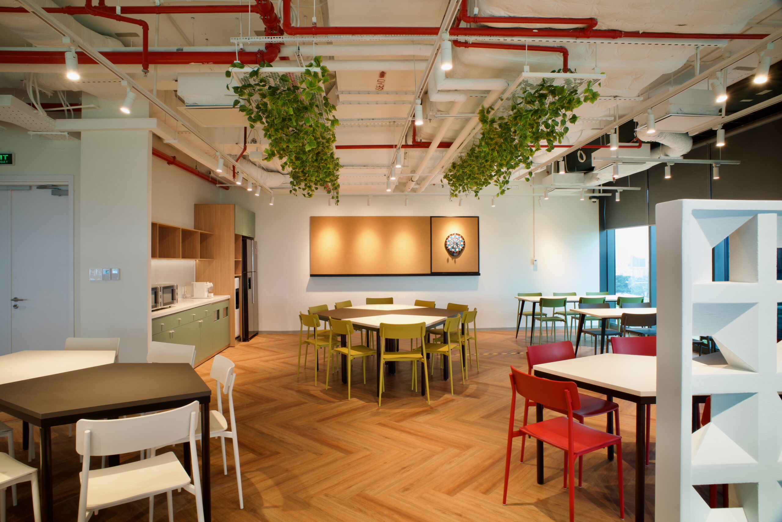 事業拡大のため スタッフ定着への配慮を重視したオフィス FUJIFILM BUSINESS INNOVATION VIETNAM 様